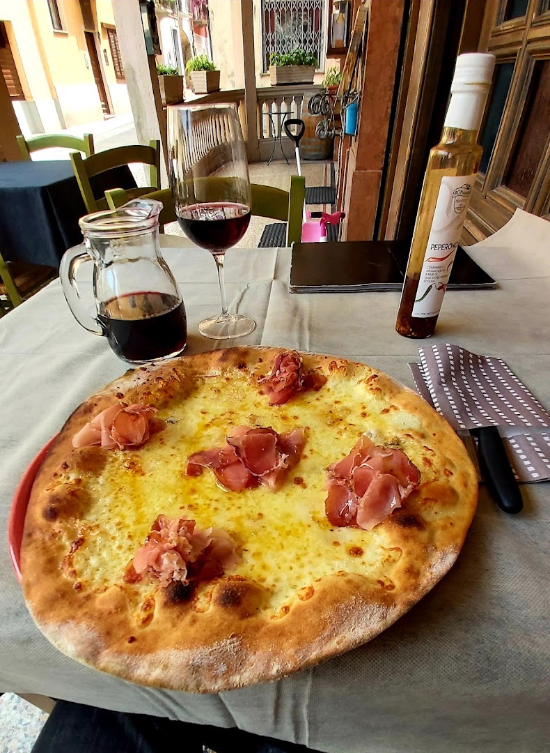 Pizzeria Cavallino VERNANTE, Vernante