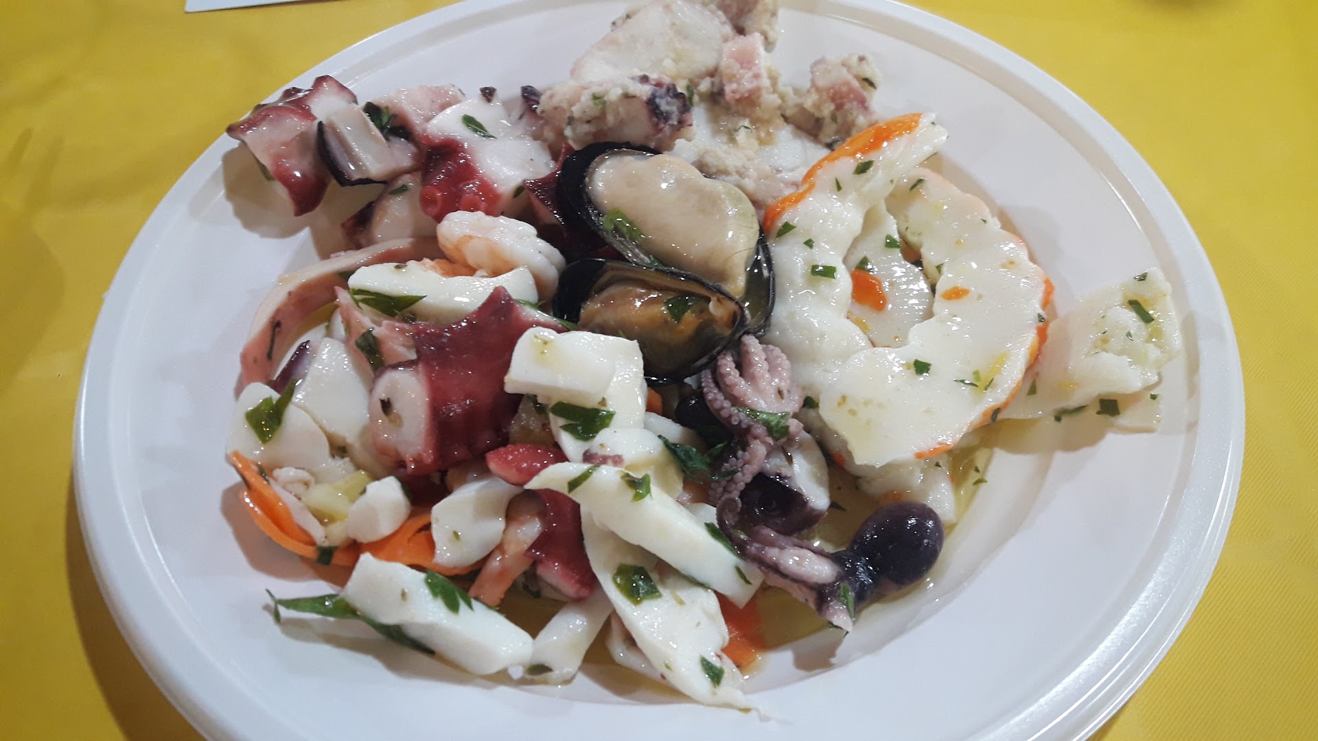 Pizzeria Cico, Diso