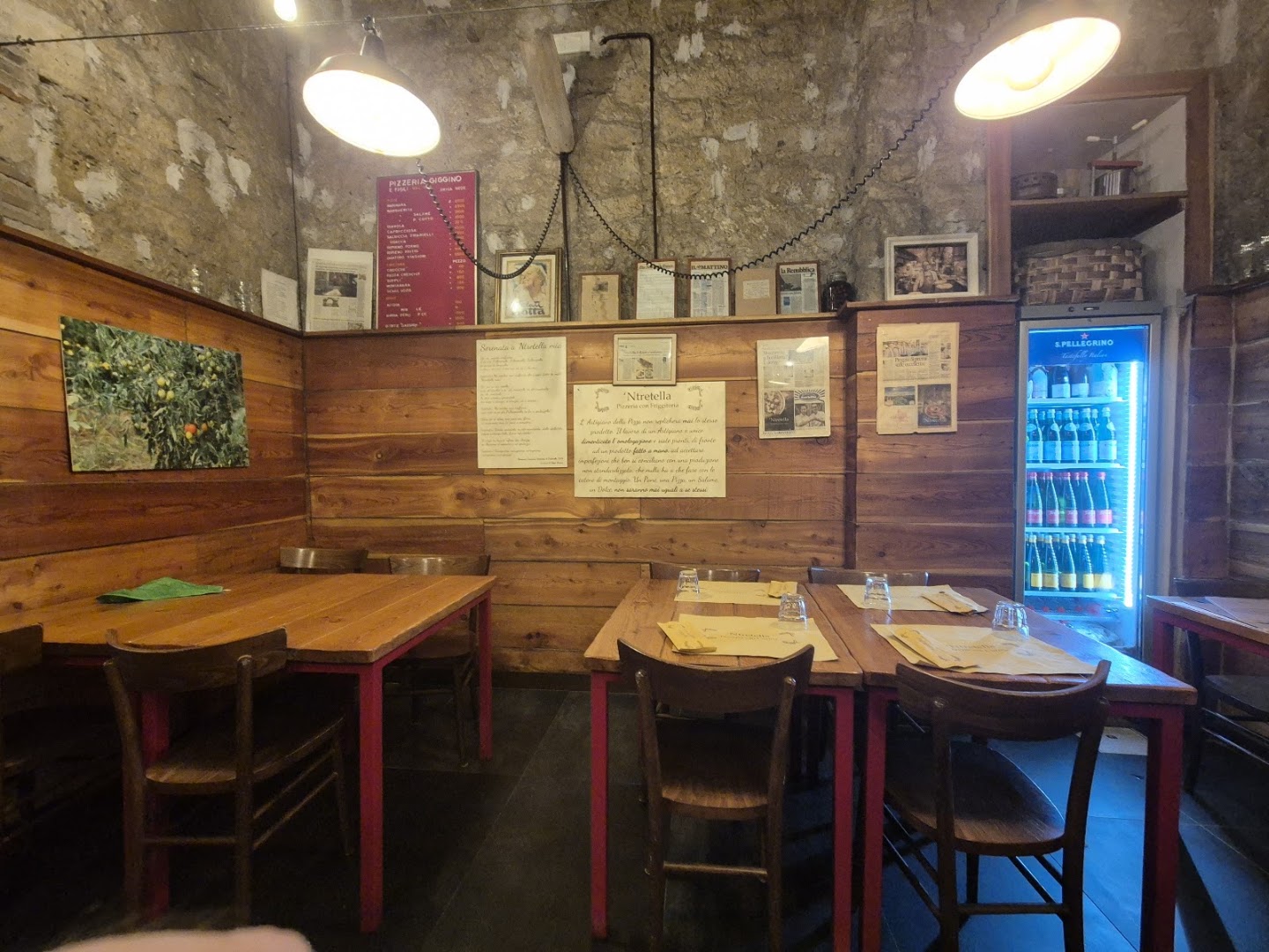 Pizzeria con Cucina 'Ntretella