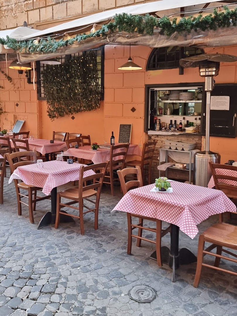 Pizzeria Con Forno A Legna