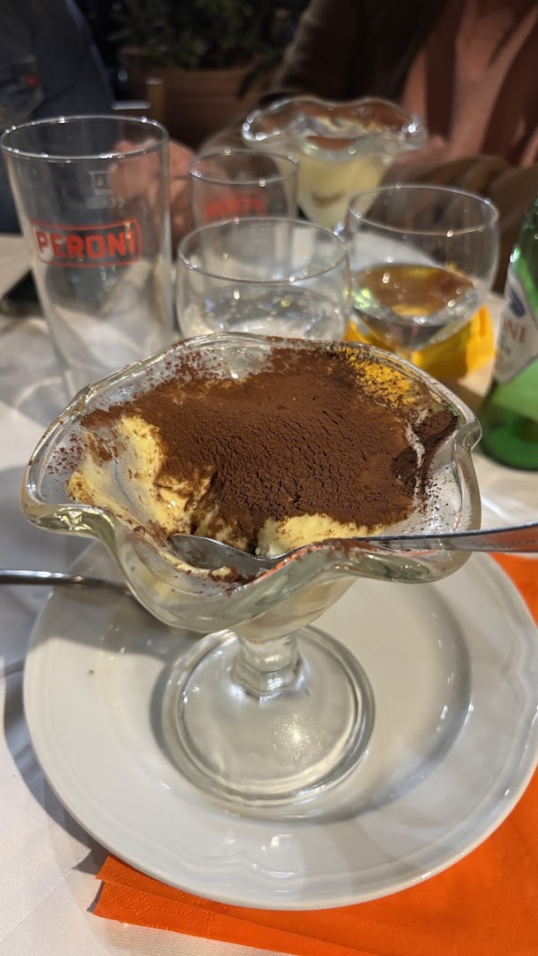 Pizzeria Con Forno A Legna