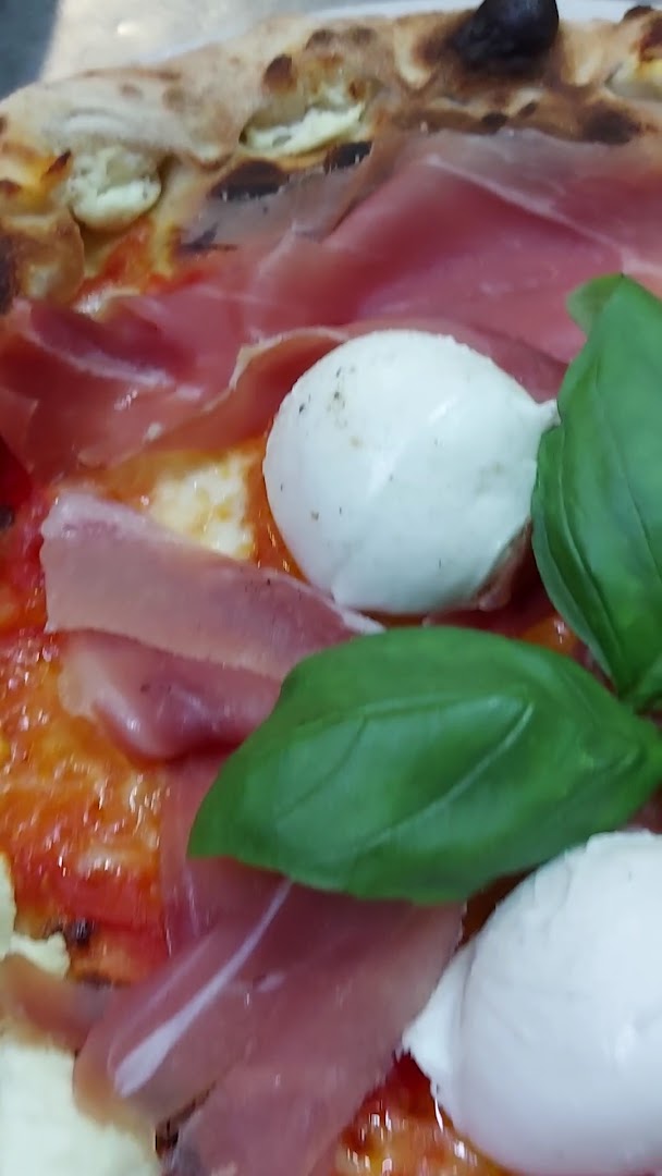 Pizzeria "Curcuma"