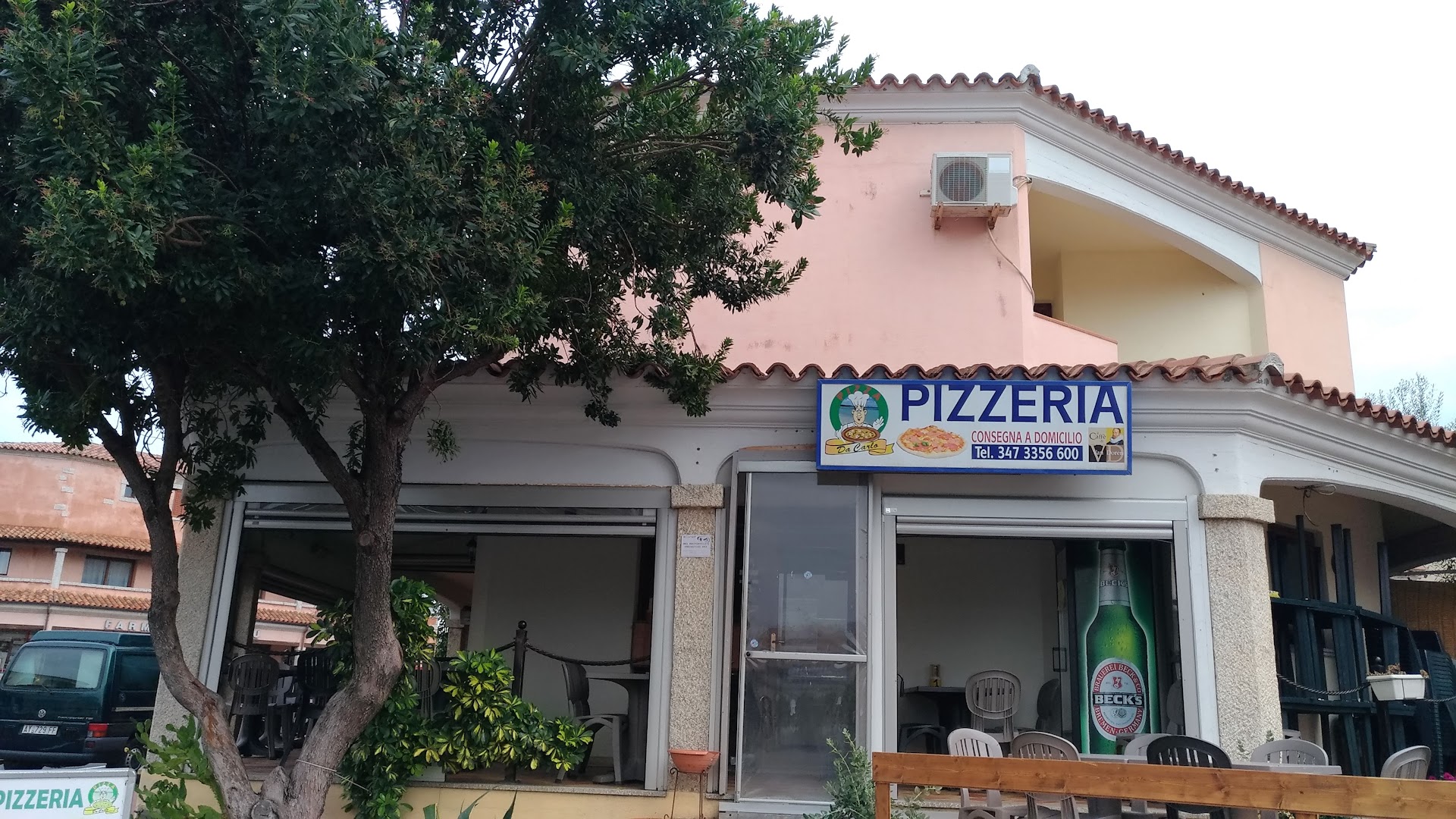 Pizzeria Da Carlo Budoni - Pizze con Consegna a Domicilio