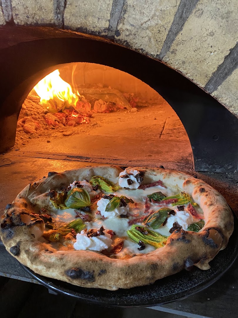 Pizzeria da leo- la faeta