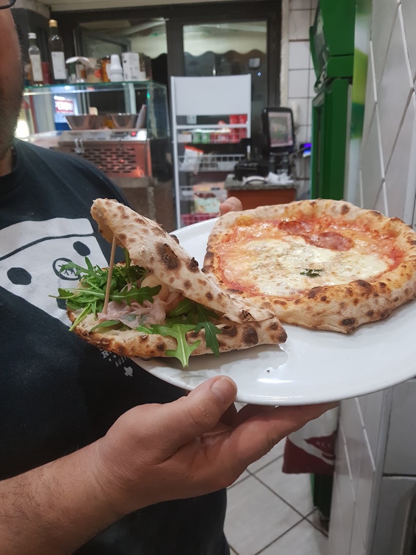 Pizzeria Da Roberto a bagnoli, Napoli