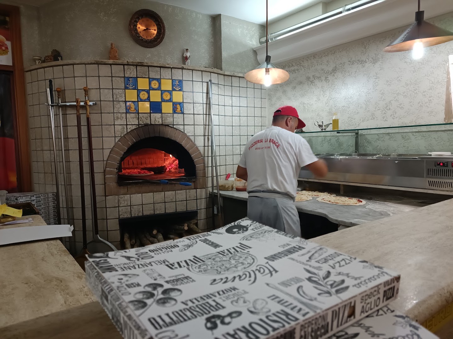 Pizzeria D'Asporto La Brace Di Scaperrotta Mario