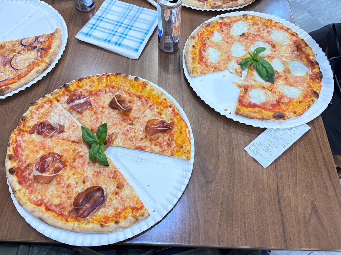 Pizzeria d'asporto POMODORO E BASILICO