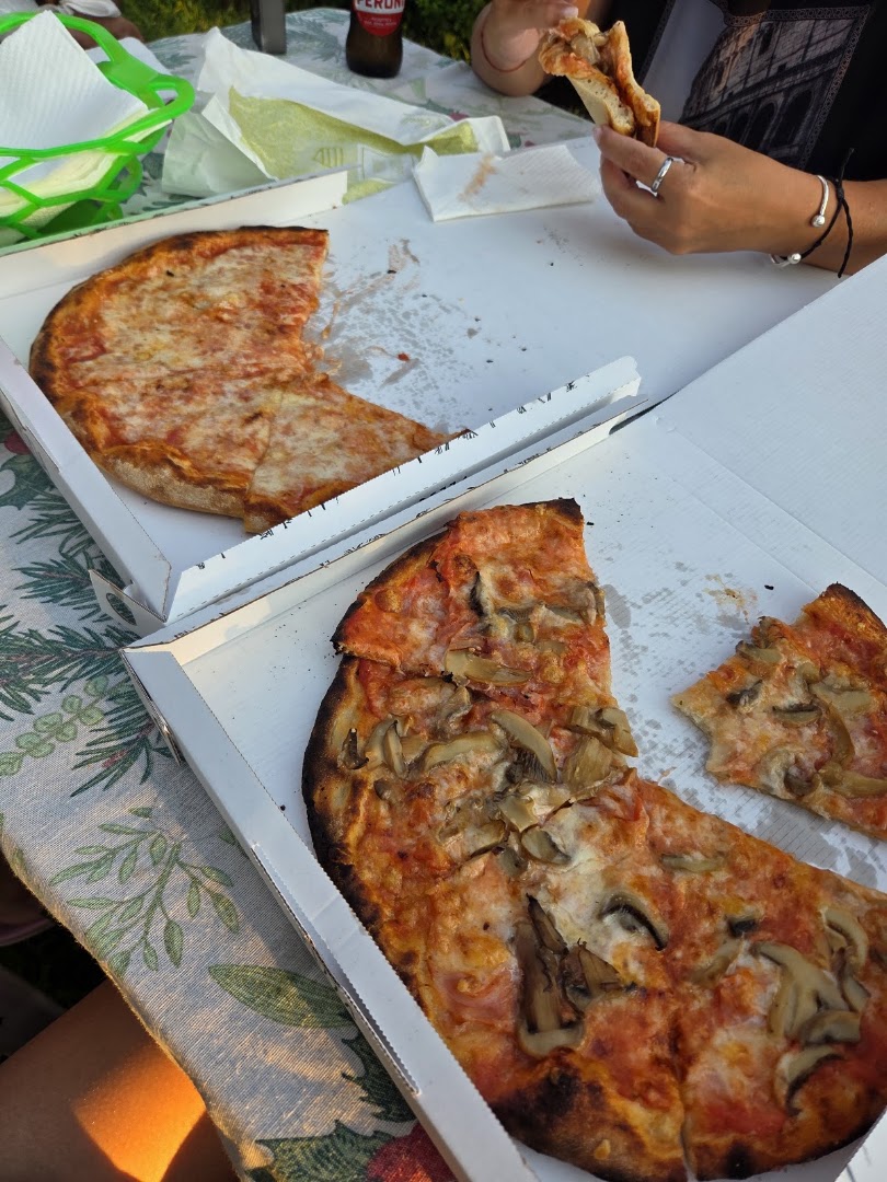 Pizzeria e Rosticceria dei Pini