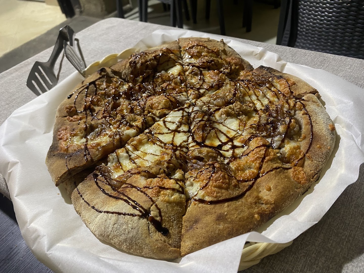 Pizzeria E Rosticceria La Metro Di Raffaele Iuliano