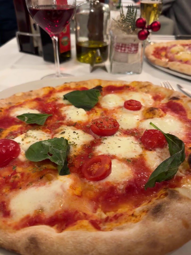 Pizzeria Eisdiele/Gelateria Liliane