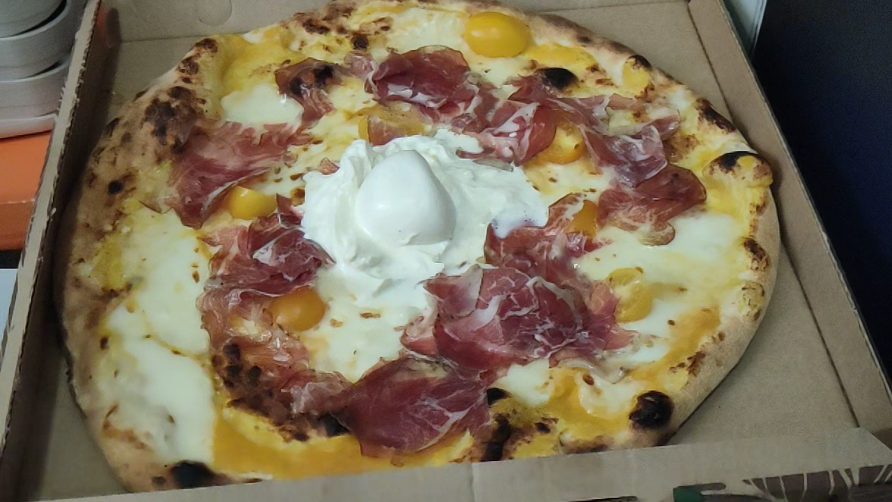 Pizzeria Enzo e Ciro 2 - forno a legna e tavoli