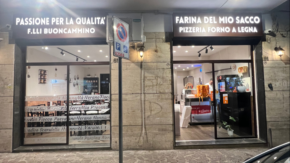 Pizzeria Farina Del Mio Sacco, Napoli