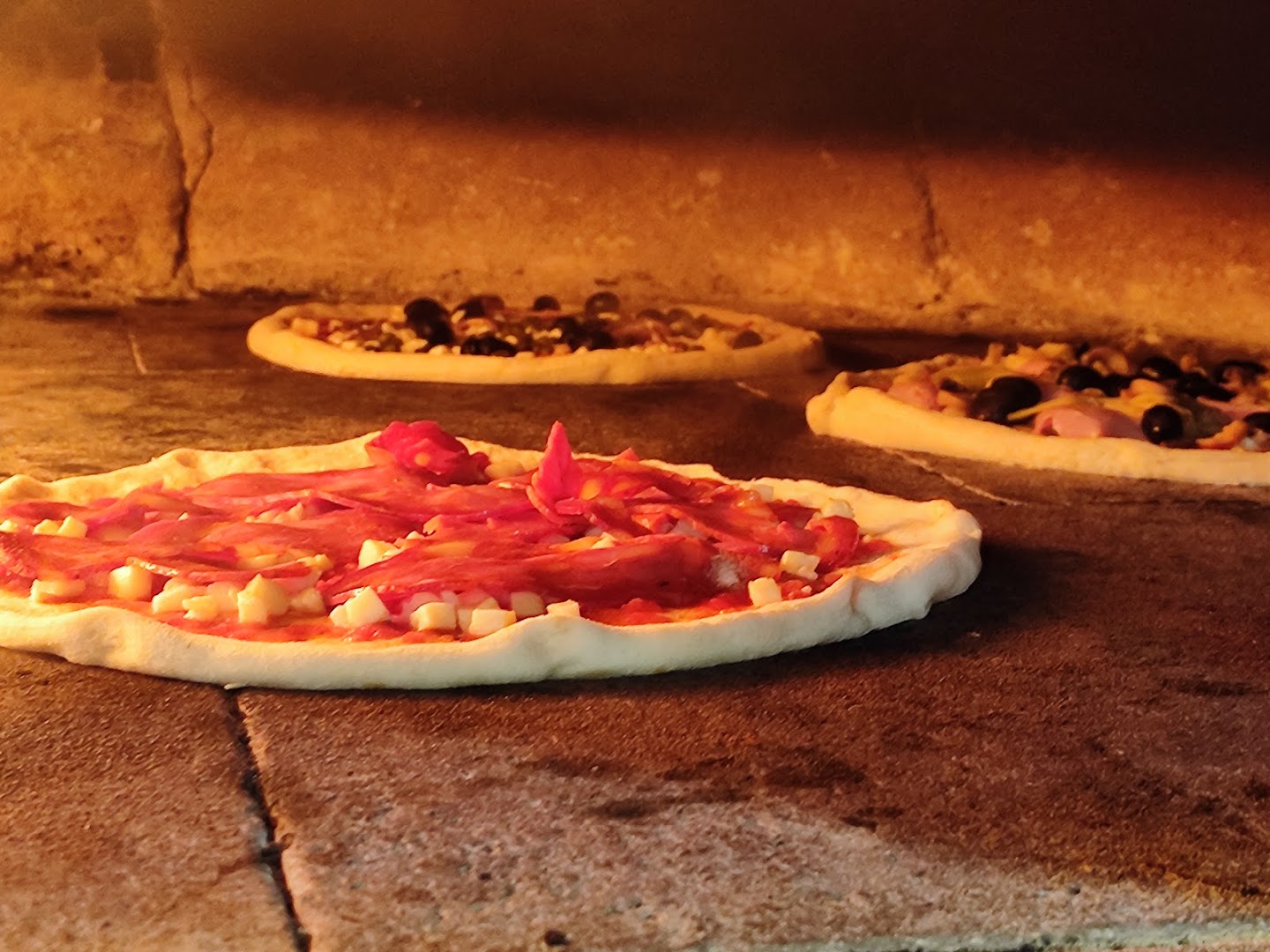 Pizzeria "Faro del Gusto"