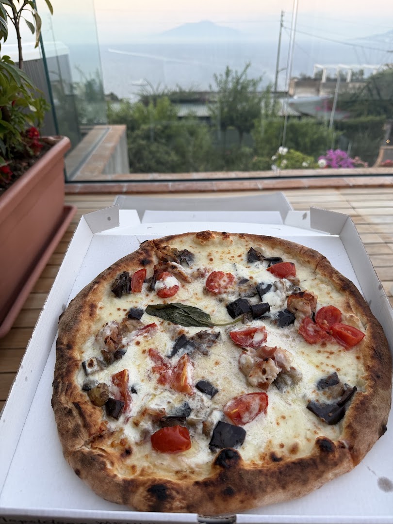 Pizzeria Forever, Capri