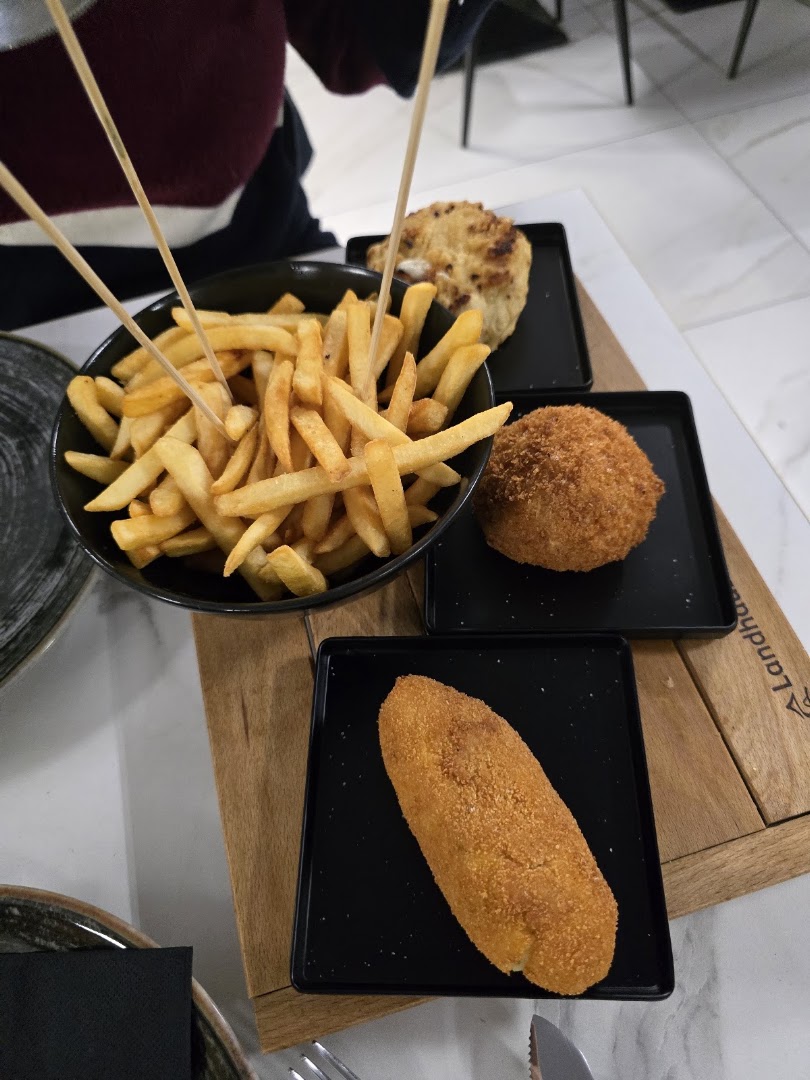 Pizzeria Fratelli Cardone Mugnano di Napoli