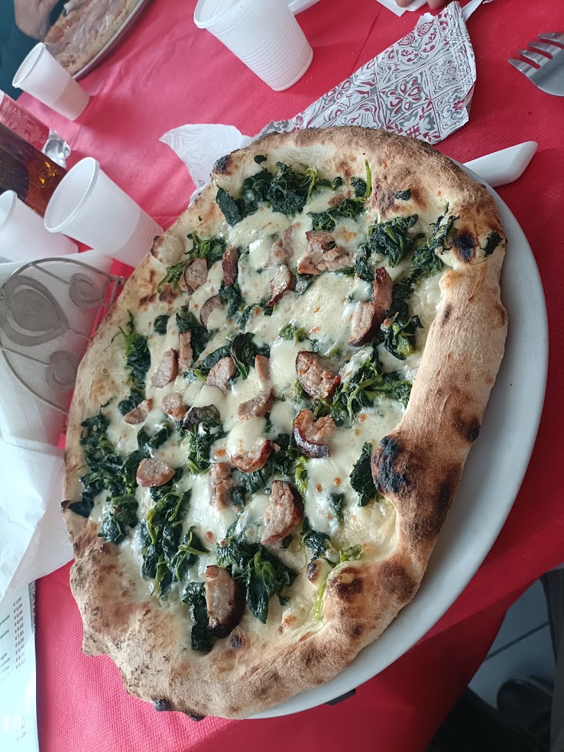 Pizzeria friggitoria bella napoli via ripuaria. 199