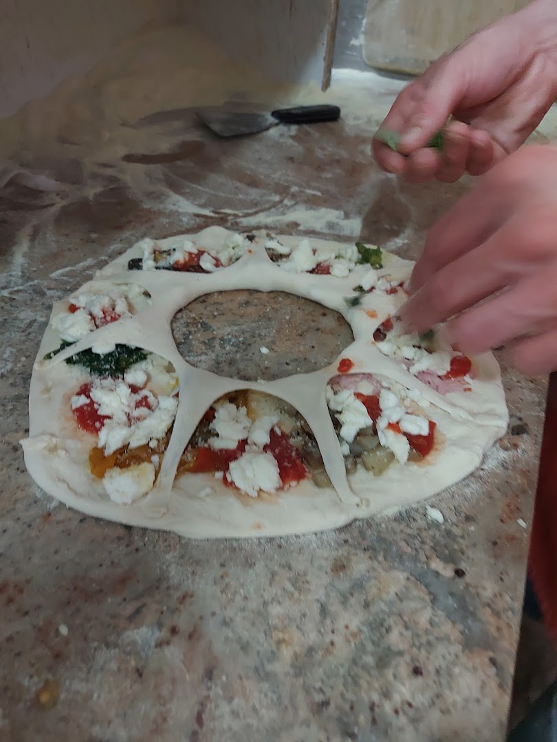 Pizzeria friggitoria bella napoli via ripuaria. 199