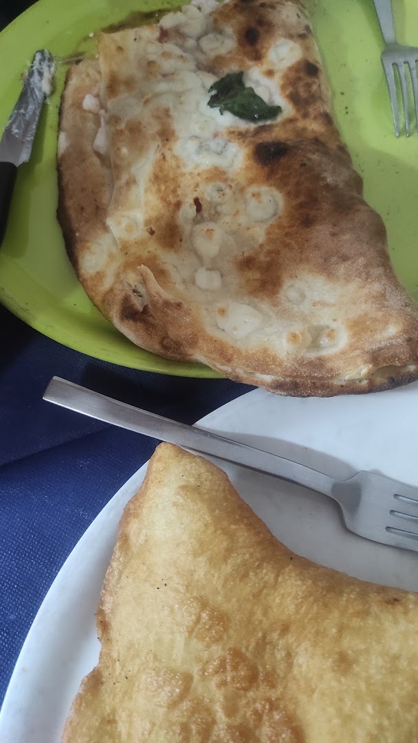 Pizzeria friggitoria La vecchia Napoli di muto Gianluca