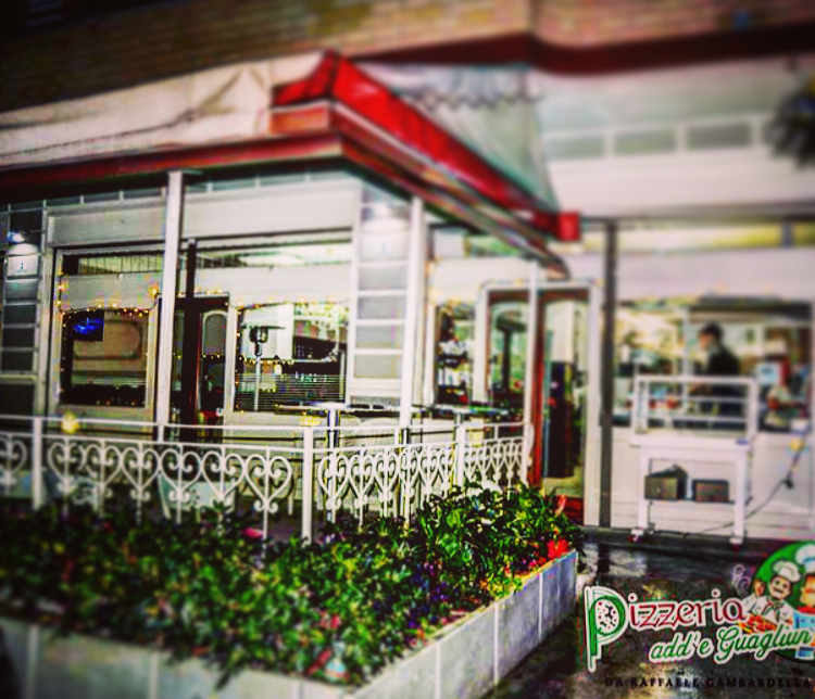 Pizzeria Gambardella - add'e guagliun 2