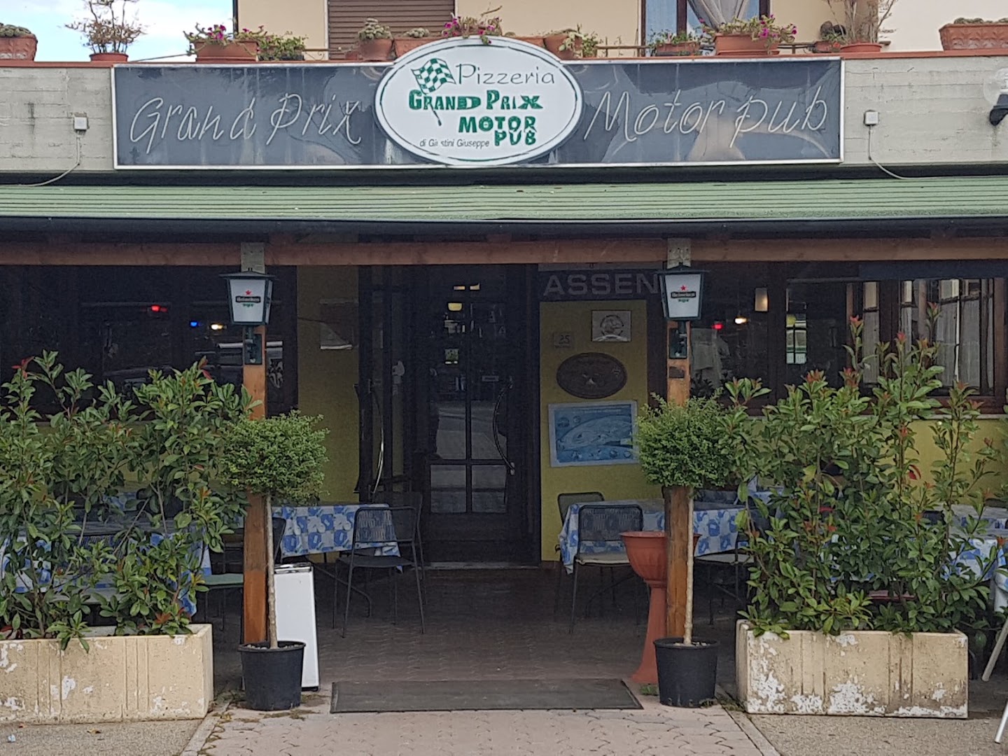 Pizzeria Grand Prix Motor Pub