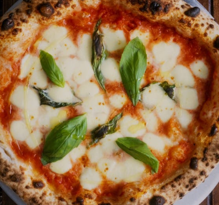 Pizzeria grande piramide