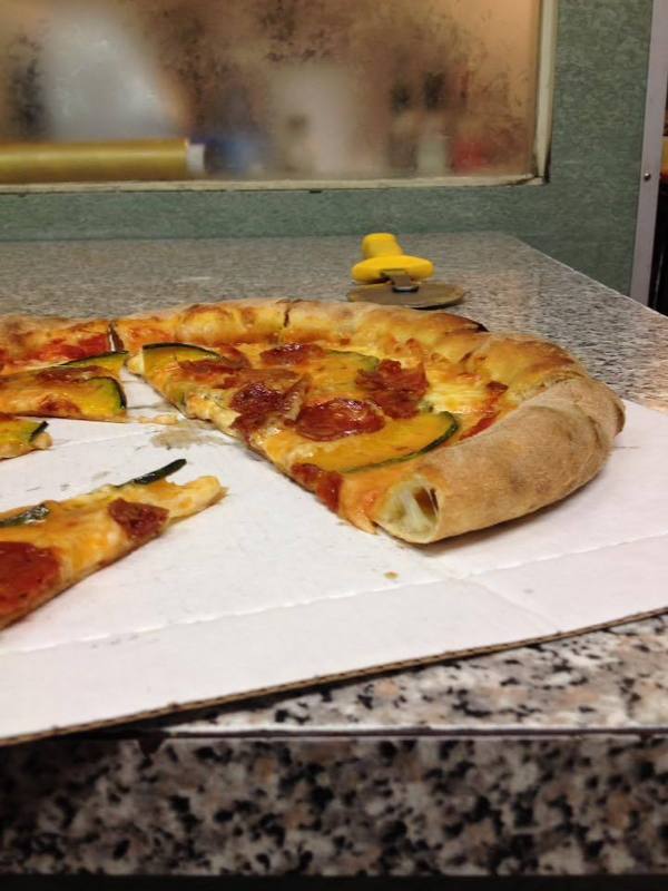 Pizzeria Hello Pizza