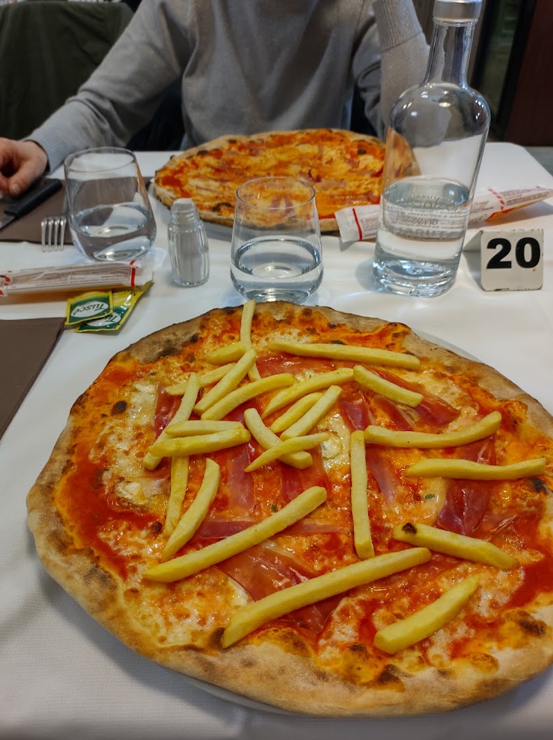 Pizzeria I MaxCalzoni, Lallio
