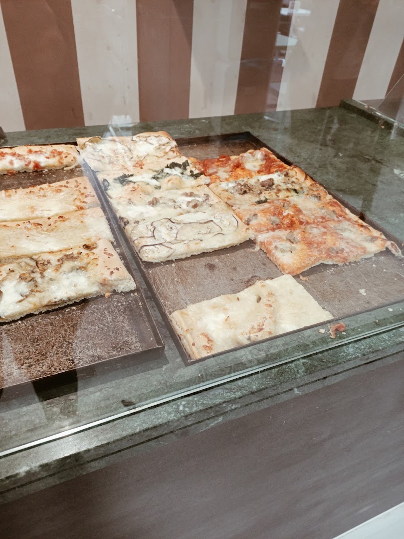 Pizzeria il Maggiolino di Rama Aleksander