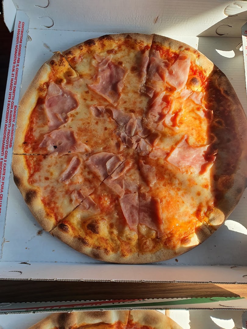 Pizzeria Il Nilo 3, Carugo