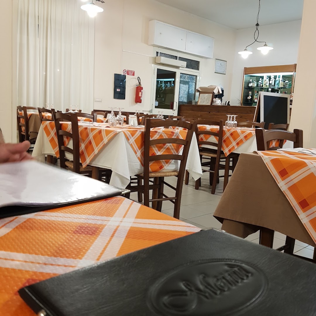 Pizzeria Il Quadrifoglio Di Gilberto Cominu, Solarussa