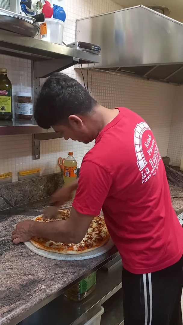 Pizzeria-kebab La Rustichella
