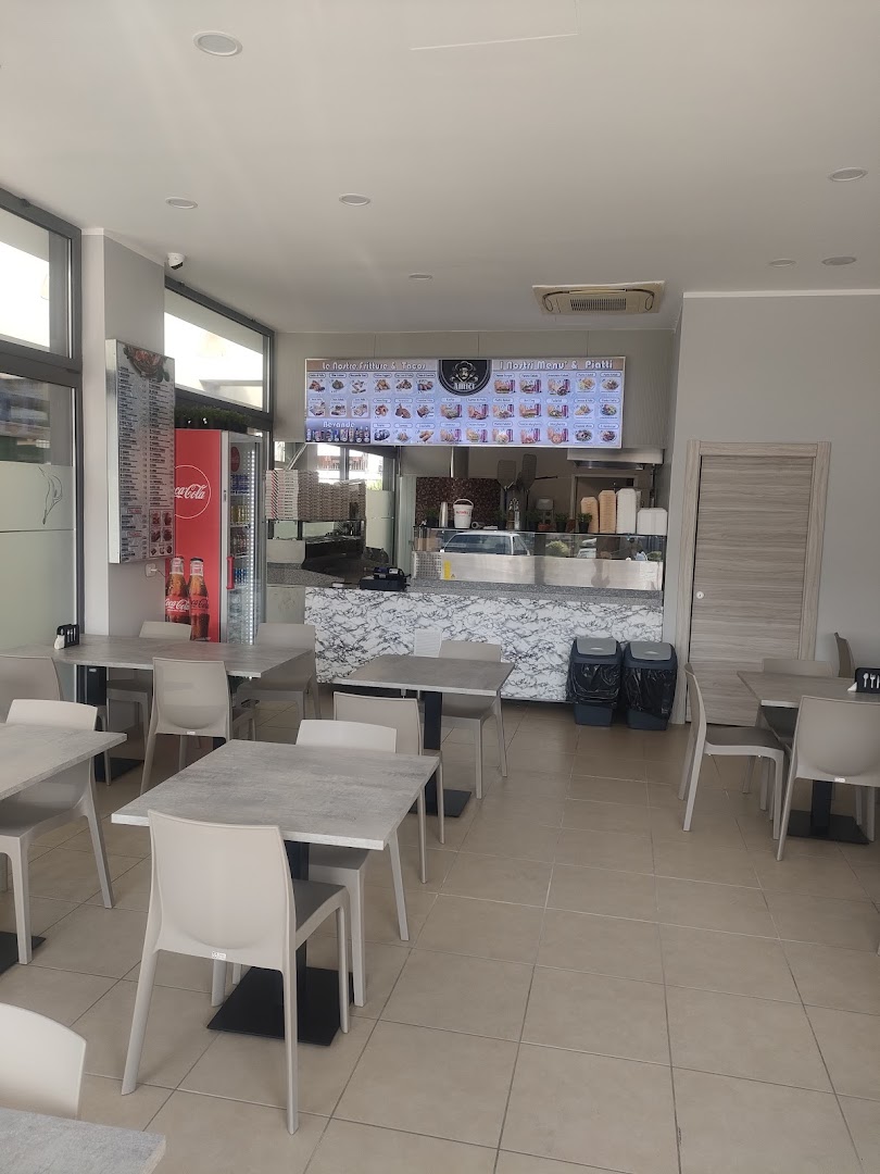 Pizzeria kebab Manta, Manta