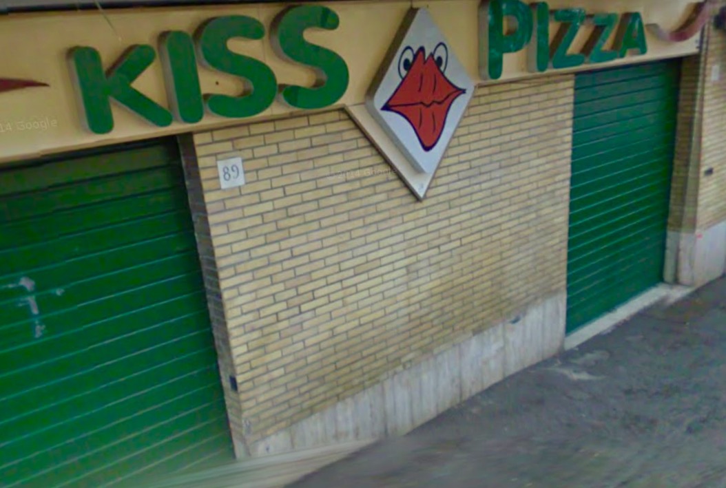 Pizzeria "Kiss"