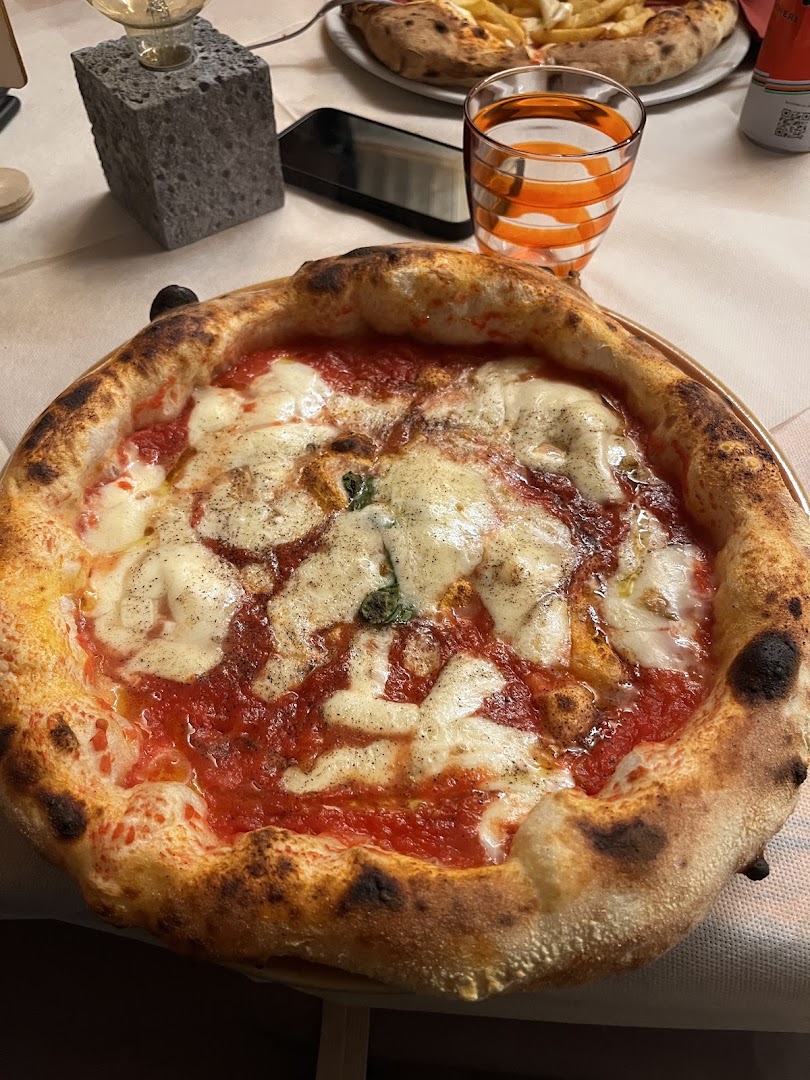 Pizzeria "La bella 'mbriana"