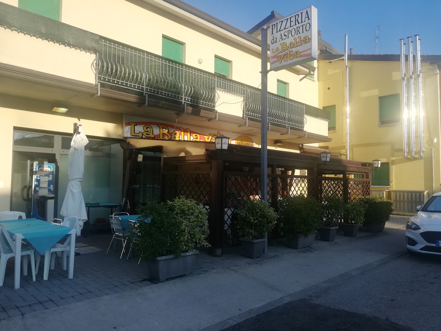 Pizzeria La Bella Vita