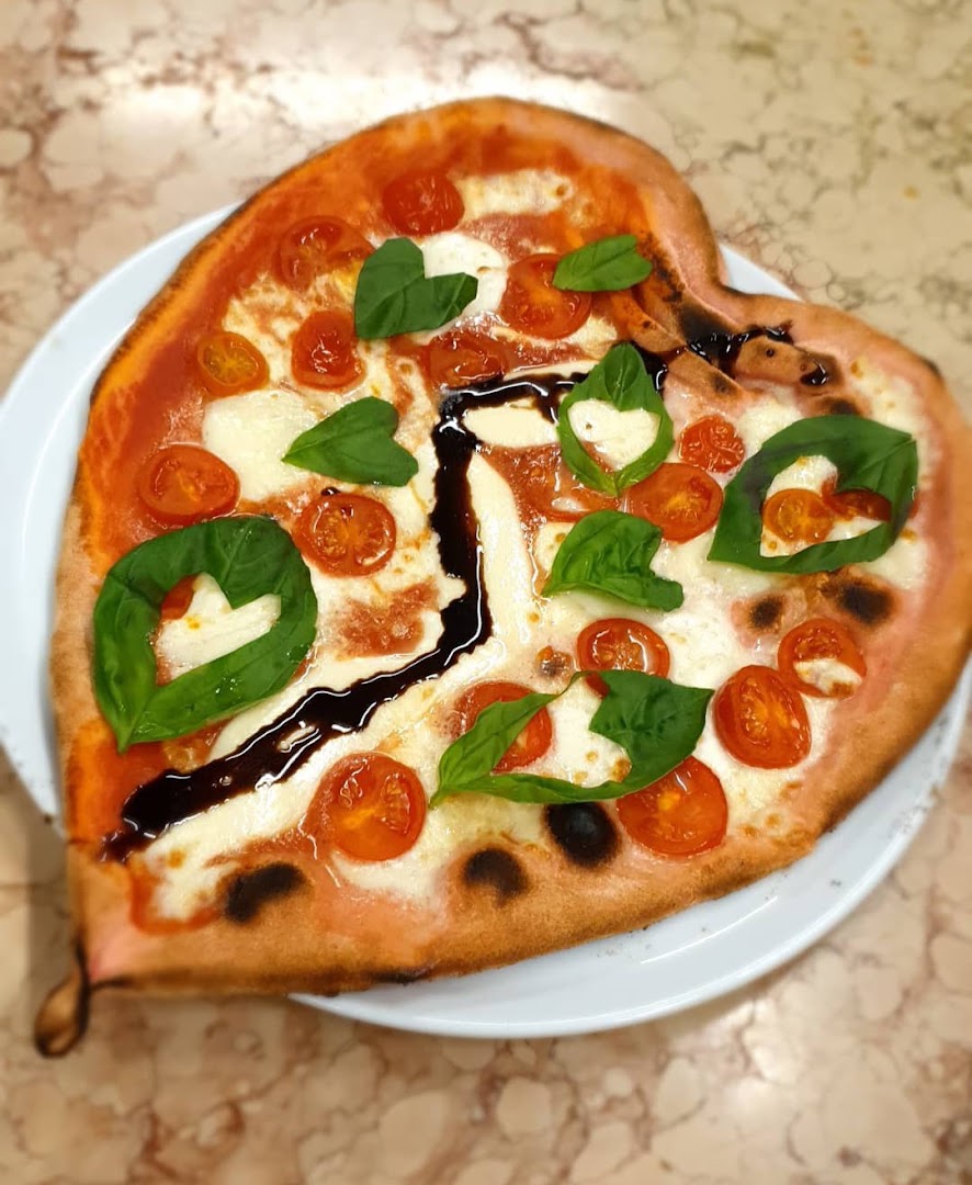 Pizzeria La Bella Vita