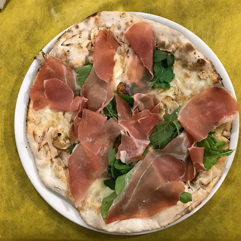 Pizzeria La Briciola Beach