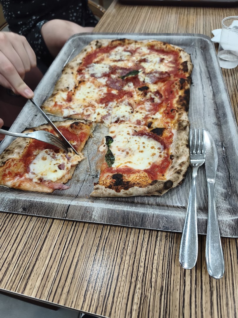 Pizzeria La Bruna Sas