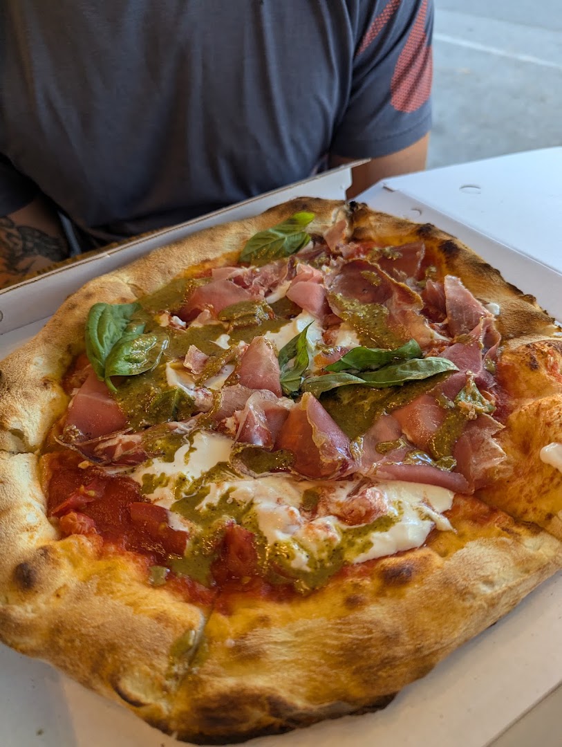 Pizzeria La Capricciosa Pizza al Taglio e da Asporto