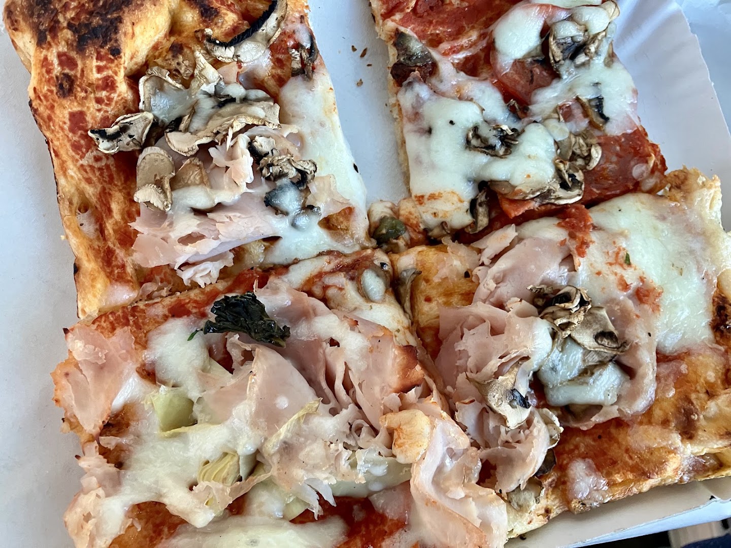 Pizzeria La Capricciosa Pizza al Taglio e da Asporto