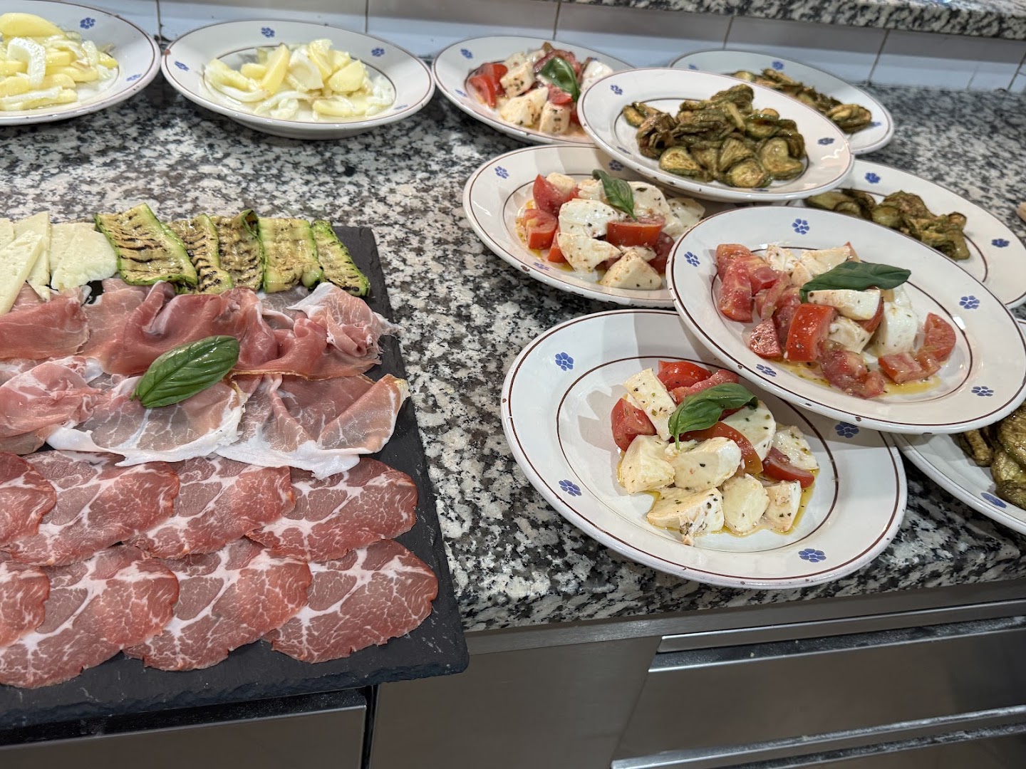 Pizzeria La Chimera Di Borrelli Monica