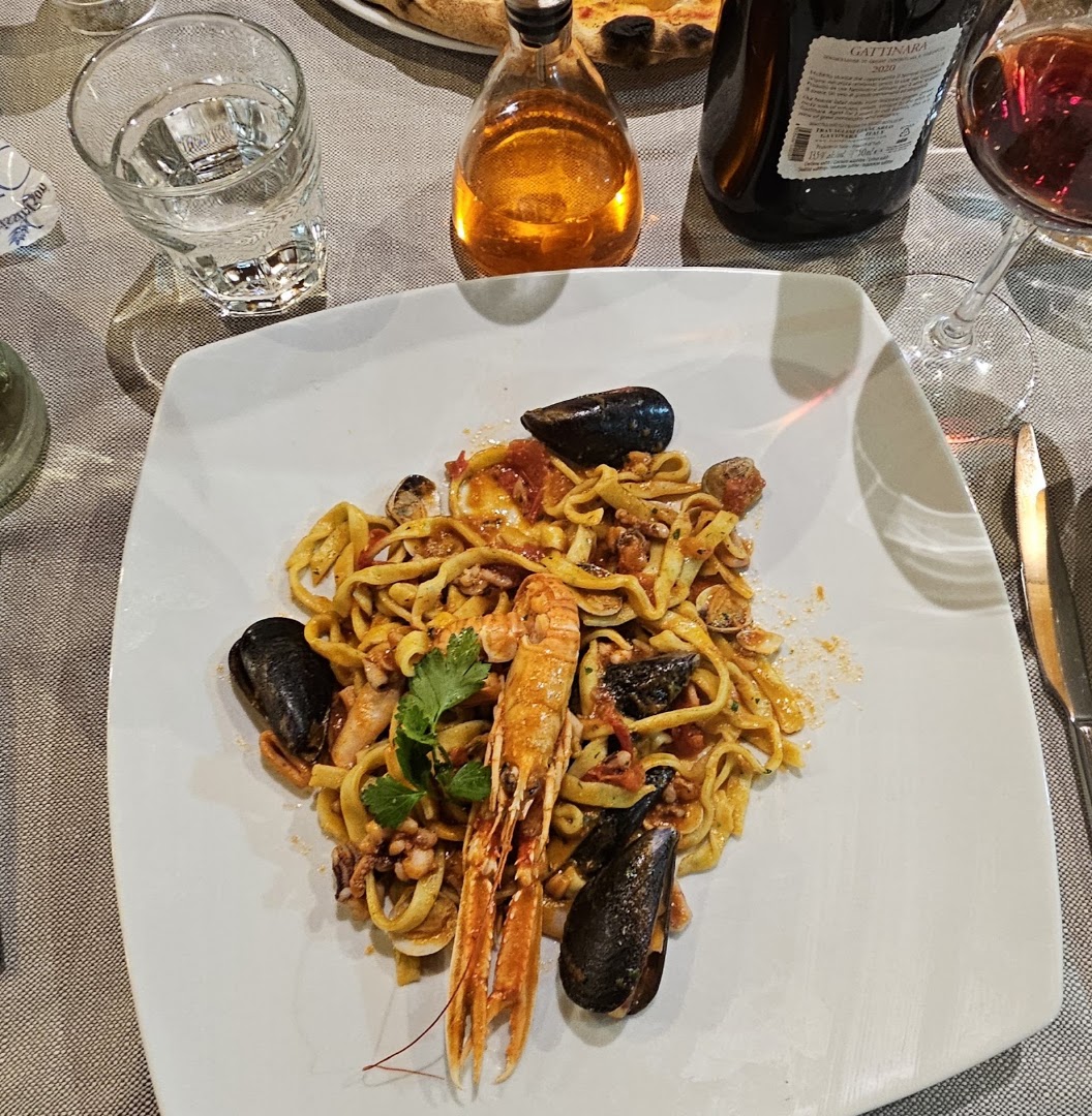 Pizzeria La Lampara