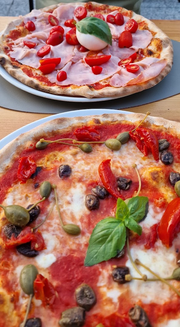 Pizzeria La Noghera