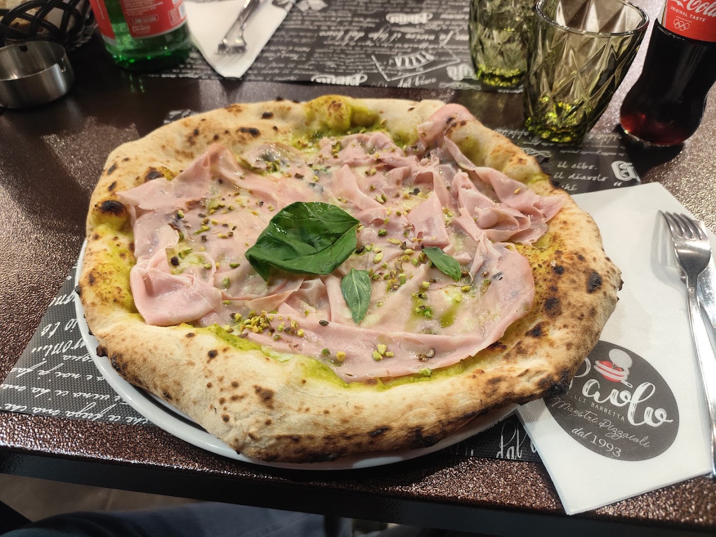 Pizzeria La Nuova Italia - Fratelli Barretta, Napoli