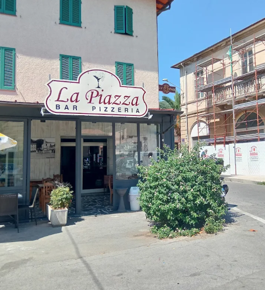 Pizzeria La Piazza, Strettoia