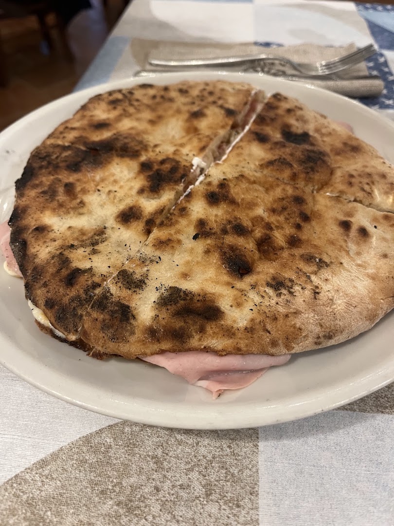 Pizzeria La Ruota 1950 " A' Ciccella"