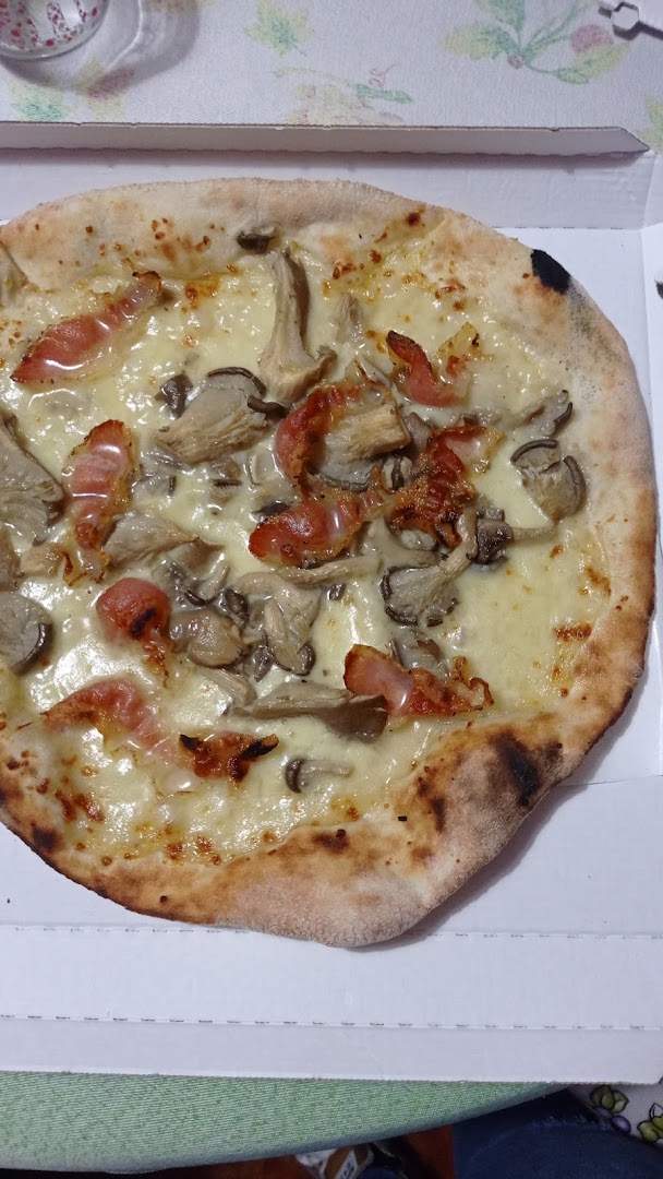 Pizzeria La Suprema di Boi Patrizia & C. S.A.S.