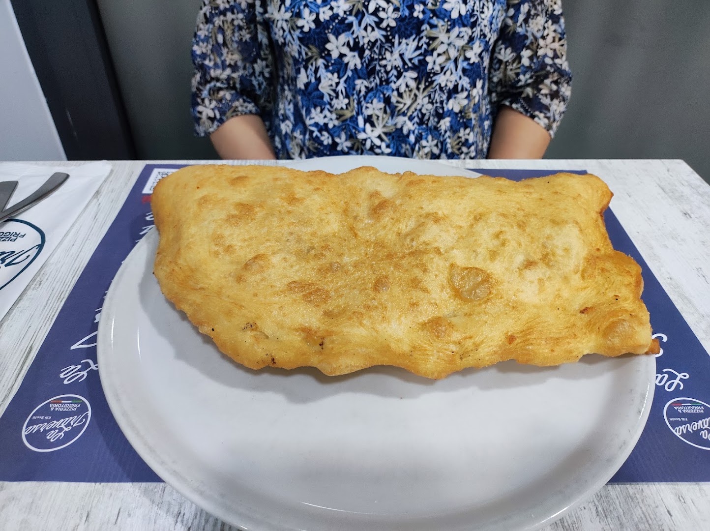 Pizzeria La Traversa cavalleggeri, Napoli