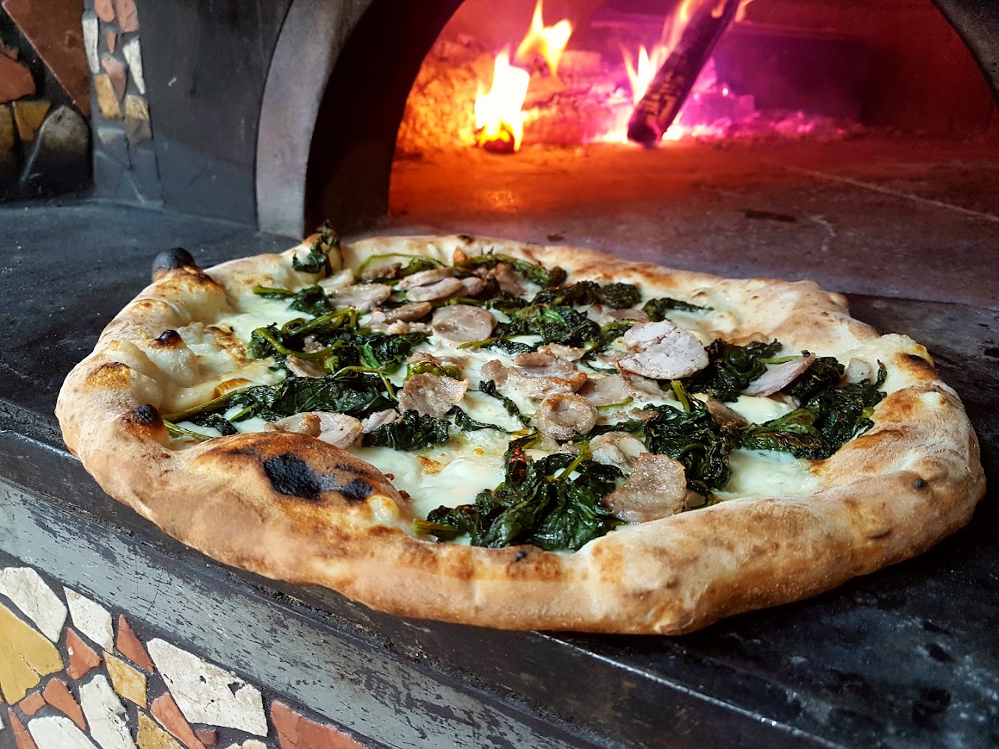 Pizzeria La Traversa cavalleggeri