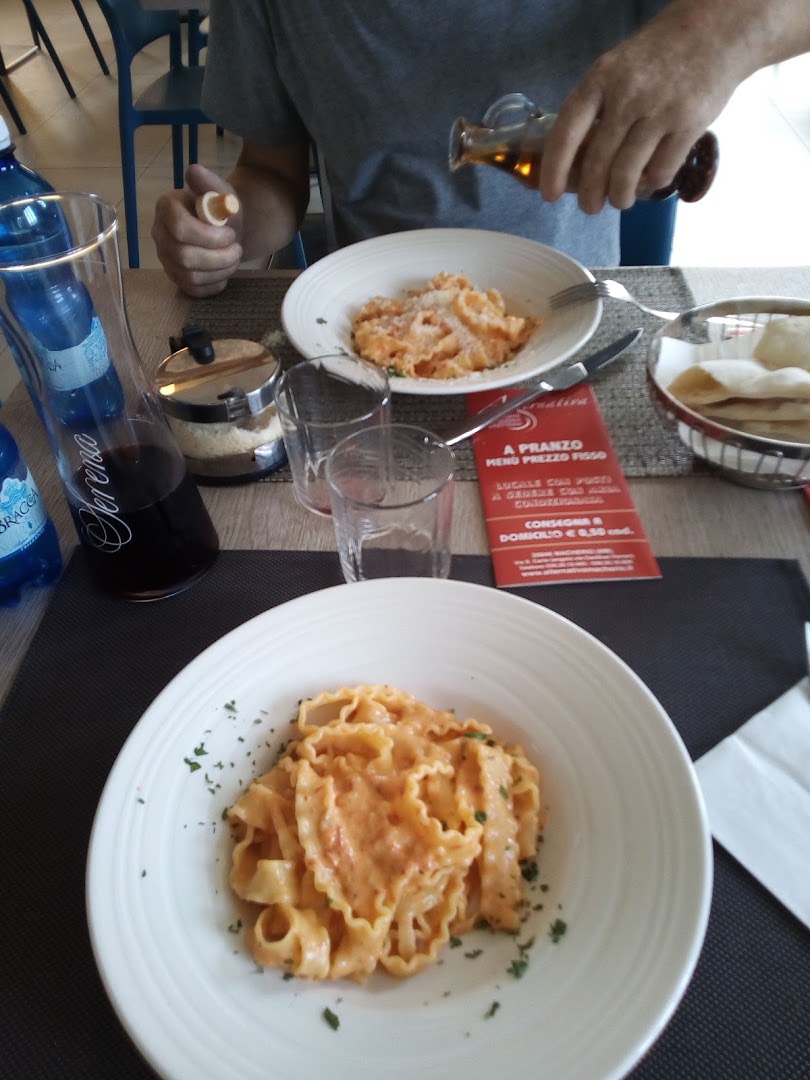 Pizzeria L'Alternativa di Bashshaa Khaled, Macherio